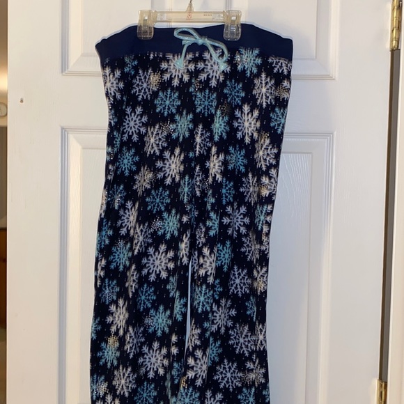 Justice Kids’ Girls’ Fleece Snowflake PJ Pants size 16/18 - Picture 4 of 4